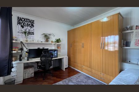 Casa à venda com 274m², 3 quartos e 5 vagas