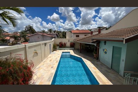 Casa à venda com 274m², 3 quartos e 5 vagas