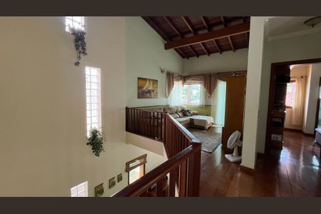 Casa à venda com 274m², 3 quartos e 5 vagas