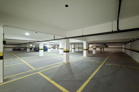 Apartamento para alugar com 50m², 1 quarto e 1 vaga Apartamento para alugar com 50m², 1 quarto e 1 vagaGaragem