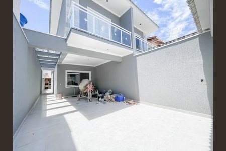 Casa à venda com 117m², 3 quartos e 4 vagasGaragem