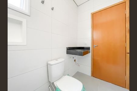 Casa à venda com 117m², 3 quartos e 4 vagasBanheiro da Suíte 2