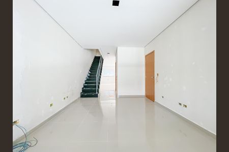 Casa à venda com 120m², 3 quartos e 4 vagasSala