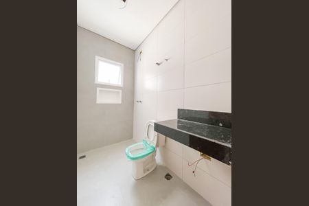 Casa à venda com 120m², 3 quartos e 4 vagasBanheiro da Suíte 1