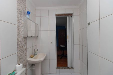 Casa para alugar com 80m², 4 quartos e 1 vaga Casa para alugar com 80m², 4 quartos e 1 vagaBanheiro da Suíte
