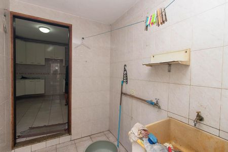 Casa para alugar com 80m², 4 quartos e 1 vaga Casa para alugar com 80m², 4 quartos e 1 vagaÁrea de Serviço