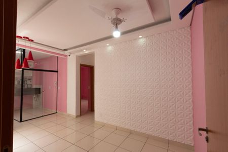 Sala de apartamento para alugar com 2 quartos, 42m² em Caguaçu, Sorocaba
