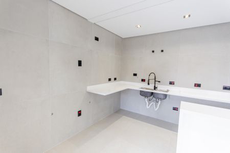 Casa à venda com 3 quartos, 155m² em Utinga, Santo André