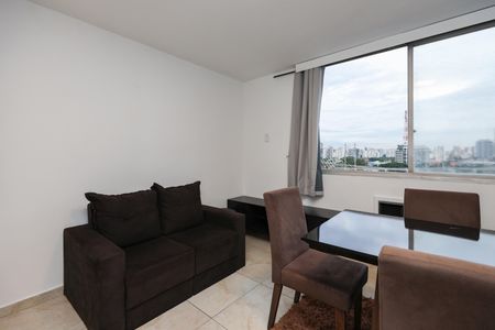 Sala de apartamento para alugar com 1 quarto, 45m² em Vila Tramontano, São Paulo