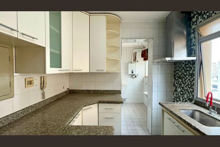 Apartamento à venda com 85m², 3 quartos e 2 vagasCozinha