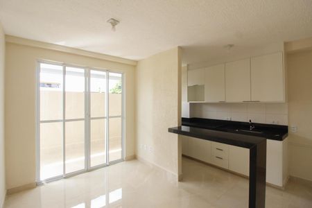 Sala de apartamento para alugar com 2 quartos, 80m² em Jardim dos Comerciários, Belo Horizonte