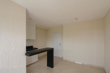 Apartamento para alugar com 80m², 2 quartos e 2 vagasSala