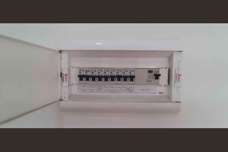 Apartamento à venda com 86m², 2 quartos e 1 vaga Apartamento à venda com 86m², 2 quartos e 1 vagaQuadro de Luz