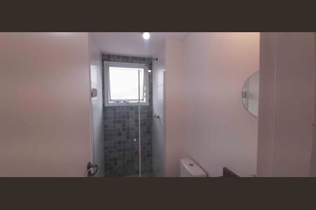 Apartamento à venda com 86m², 2 quartos e 1 vaga Apartamento à venda com 86m², 2 quartos e 1 vagaBanheiro