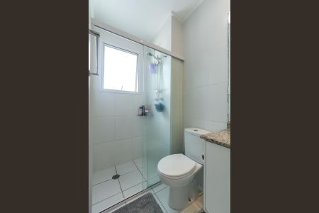 Apartamento à venda com 71m², 2 quartos e 1 vaga Apartamento à venda com 71m², 2 quartos e 1 vagaBanheiro da Suíte