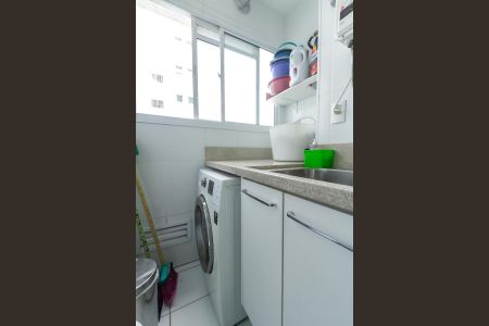 Apartamento à venda com 71m², 2 quartos e 1 vaga Apartamento à venda com 71m², 2 quartos e 1 vagaÁrea de Serviço