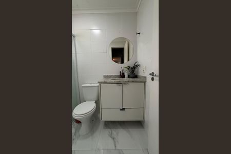 Apartamento à venda com 80m², 2 quartos e 1 vaga Apartamento à venda com 80m², 2 quartos e 1 vagaBanheiro da Suíte