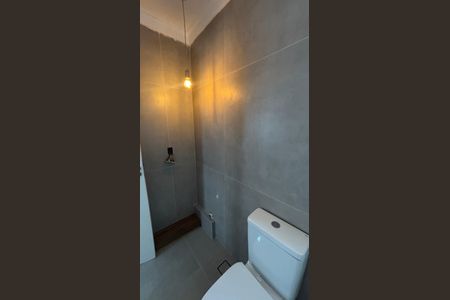 Apartamento à venda com 80m², 2 quartos e 1 vaga Apartamento à venda com 80m², 2 quartos e 1 vagaBanheiro