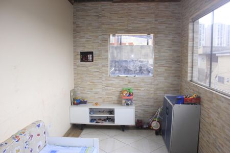 Casa à venda com 350m², 6 quartos e 2 vagasVaranda coberta (piso superior)