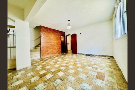 Casa à venda com 4 quartos, 160m² em Vila Alexandria, São Paulo