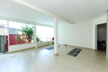 Casa à venda com 3 quartos, 500m² em Diamante, Belo Horizonte