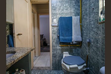 Apartamento para alugar com 60m², 2 quartos e sem vagaBanheiro 