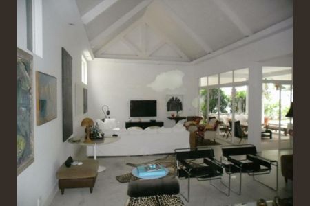 Casa à venda com 4 quartos, 435m² em Jardim Guedala, São Paulo