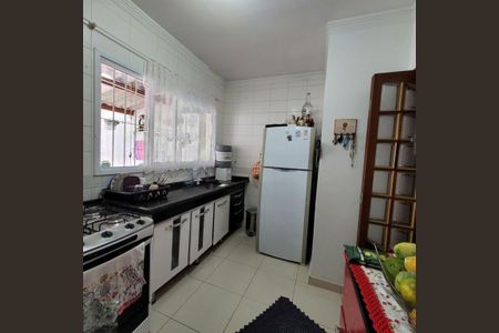 Casa à venda com 3 quartos, 90m² em Jardim Alzira, São Paulo