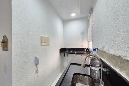 Apartamento para alugar com 39m², 2 quartos e 1 vagaCozinha e Área de Serviço