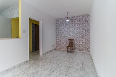 Sala de casa para alugar com 2 quartos, 140m² em Conjunto Residencial Nova Bertioga, Mogi das Cruzes