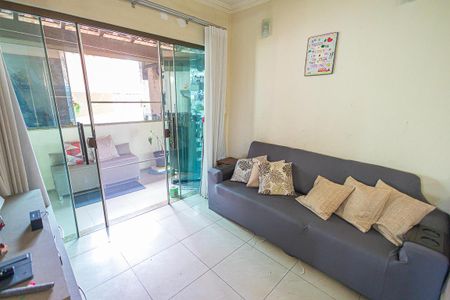 Casa à venda com 187m², 3 quartos e 4 vagassala de tv