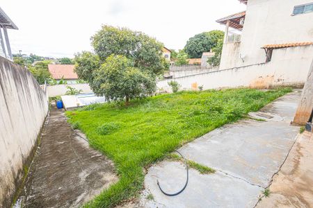 Casa à venda com 187m², 3 quartos e 4 vagasquintal / piscina