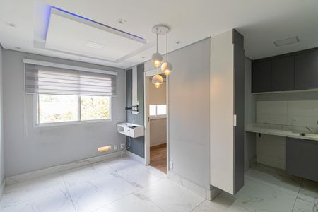 Sala/Cozinha/Área de Serviço  de apartamento para alugar com 2 quartos, 34m² em Guaianases, São Paulo