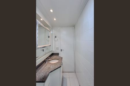 Apartamento à venda com 74m², 3 quartos e 2 vagasBanheiro