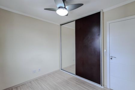 Apartamento à venda com 74m², 3 quartos e 2 vagasQuarto 2