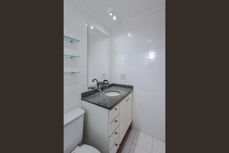 Apartamento à venda com 74m², 3 quartos e 2 vagasBanheiro da Suíte