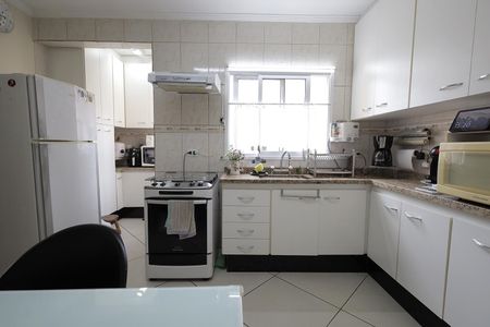 Apartamento à venda com 180m², 3 quartos e 3 vagas Apartamento à venda com 180m², 3 quartos e 3 vagasCozinha