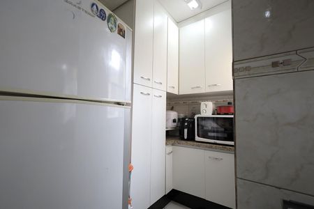 Apartamento à venda com 180m², 3 quartos e 3 vagas Apartamento à venda com 180m², 3 quartos e 3 vagasCozinha