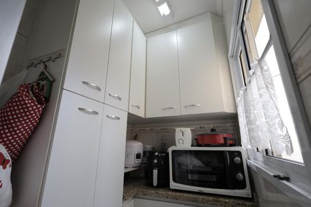 Apartamento à venda com 180m², 3 quartos e 3 vagas Apartamento à venda com 180m², 3 quartos e 3 vagasCozinha