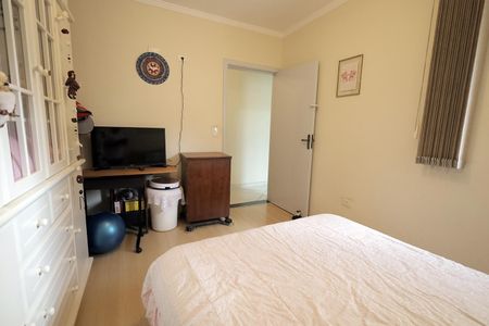 Apartamento à venda com 180m², 3 quartos e 3 vagas Apartamento à venda com 180m², 3 quartos e 3 vagasQuarto 1