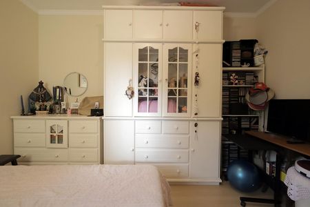 Apartamento à venda com 180m², 3 quartos e 3 vagas Apartamento à venda com 180m², 3 quartos e 3 vagasQuarto 1