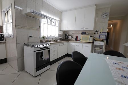 Cozinha de apartamento à venda com 3 quartos, 180m² em Vila Pires, Santo André