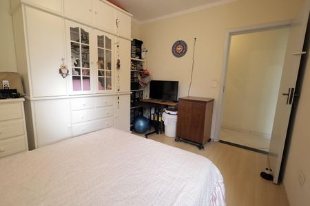Apartamento à venda com 180m², 3 quartos e 3 vagas Apartamento à venda com 180m², 3 quartos e 3 vagasQuarto 1