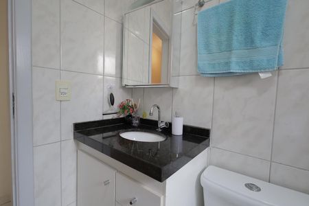 Apartamento à venda com 180m², 3 quartos e 3 vagas Apartamento à venda com 180m², 3 quartos e 3 vagasBanheiro