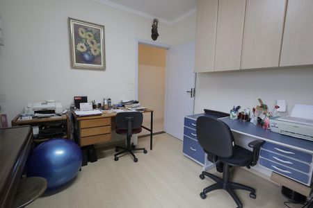 Apartamento à venda com 180m², 3 quartos e 3 vagas Apartamento à venda com 180m², 3 quartos e 3 vagasQuarto 2