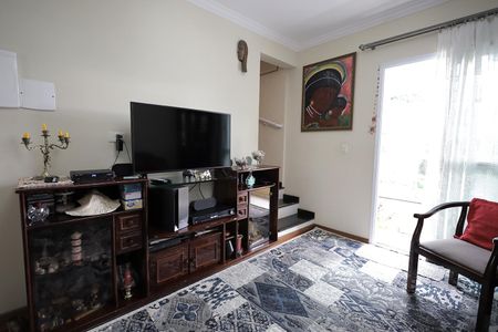 Apartamento à venda com 180m², 3 quartos e 3 vagas Apartamento à venda com 180m², 3 quartos e 3 vagasSala