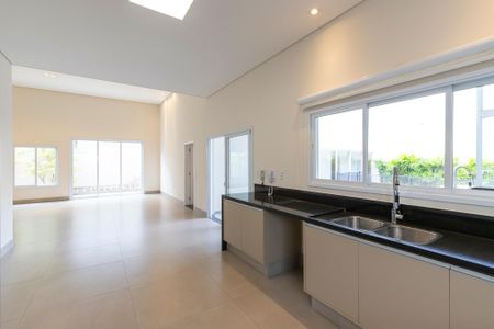 Casa de condomínio para alugar com 350m², 4 quartos e 4 vagas Casa de condomínio para alugar com 350m², 4 quartos e 4 vagasCozinha