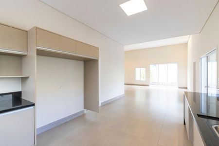 Casa de condomínio para alugar com 350m², 4 quartos e 4 vagas Casa de condomínio para alugar com 350m², 4 quartos e 4 vagasCozinha