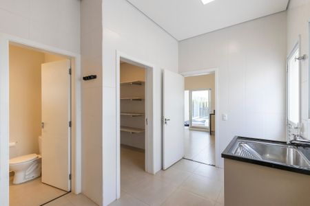 Casa de condomínio para alugar com 350m², 4 quartos e 4 vagas Casa de condomínio para alugar com 350m², 4 quartos e 4 vagasÁrea de serviço