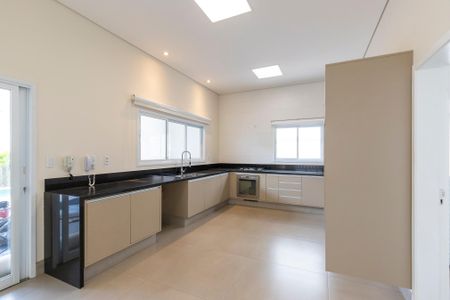 Casa de condomínio para alugar com 350m², 4 quartos e 4 vagas Casa de condomínio para alugar com 350m², 4 quartos e 4 vagasCozinha